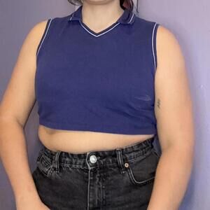 Urban Outfitters Women's Navy and Blue Crop-top